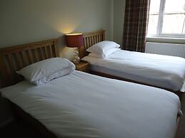 Royal Oak Hotel