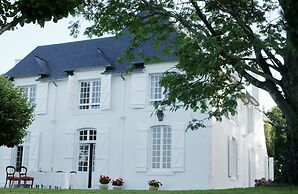 Clos Mirabel Manor B&B