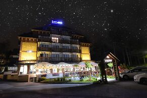 Hotel Iris