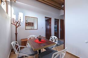 Hotel Iris