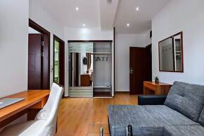 Hotel Iris