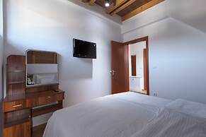 Hotel Iris