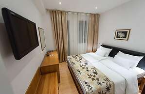 Hotel Iris