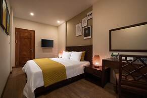 Hanoi Lakeside Premium Hotel