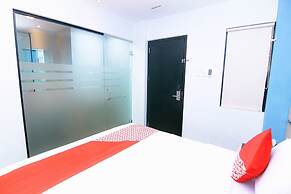 Budget Hotel By The Harbour