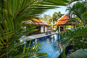 Villa Toba by Tropiclook
