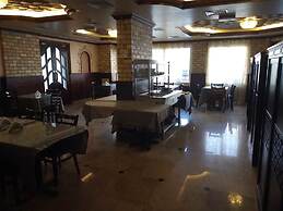 Stars Hotel