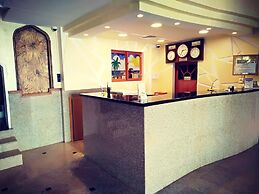 Stars Hotel