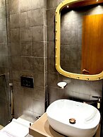 Gulf Hotel Colaba