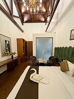 Gulf Hotel Colaba