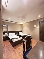 Gulf Hotel Colaba
