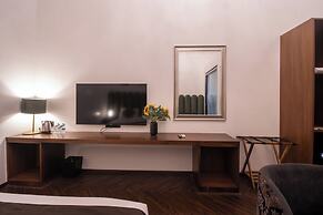 Gulf Hotel Colaba