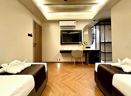 Gulf Hotel Colaba
