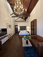 Gulf Hotel Colaba