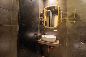 Gulf Hotel Colaba