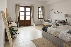 Syros Wellness Luxury Suites