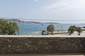 Syros Wellness Luxury Suites