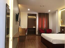 Le Centre Hotel