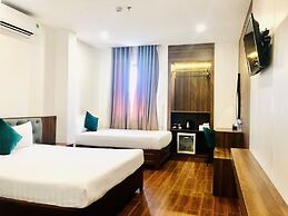 Le Centre Hotel