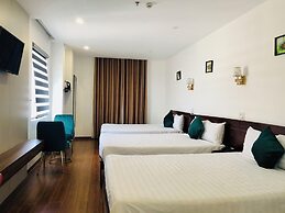 Le Centre Hotel