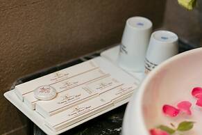 Canary Hanoi Hotel