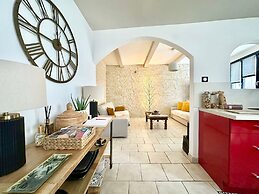 Home 12 