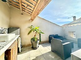 Home 12 