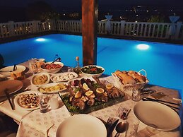 Ciftlik Butik Hotel