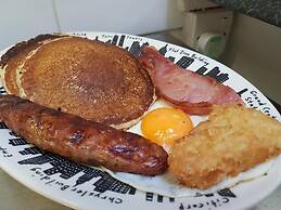Compston House B&B - Adults Only