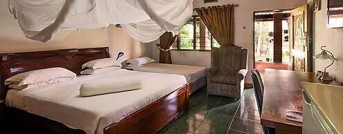 Sherbourne Hotel