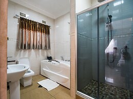 Sherbourne Hotel