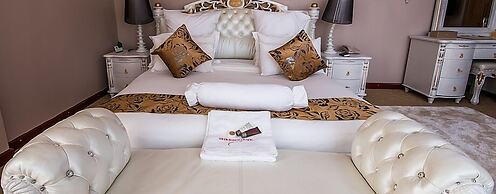 Sherbourne Hotel
