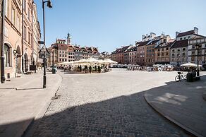 Elegant Apartment Market Square
