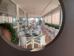 Hotel Diplomatic