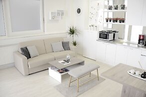 B Apartment