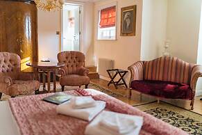 St Giles House Hotel