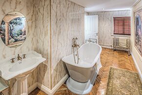 St Giles House Hotel