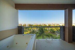 MareAzul Apartment 631 by Realty Group