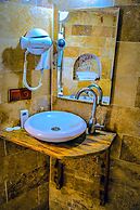 Larissa Cave Hotel