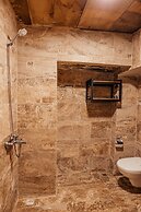 Larissa Cave Hotel