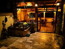Larissa Cave Hotel