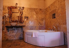Larissa Cave Hotel
