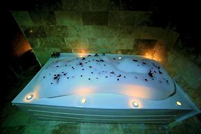 Larissa Cave Hotel