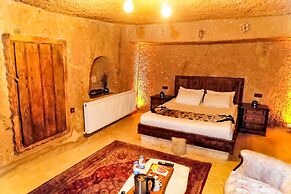 Larissa Cave Hotel