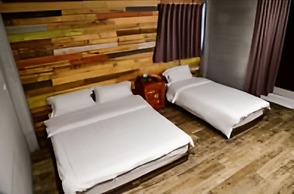 l-stack B&B