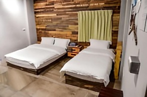 l-stack B&B