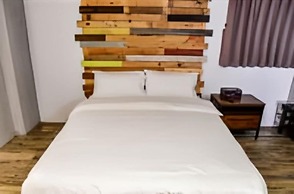 l-stack B&B