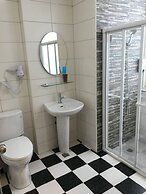 Heyyo Hostel