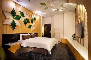 Birdman Motel