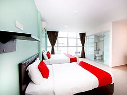 OYO 816 Hotel De Kiara
